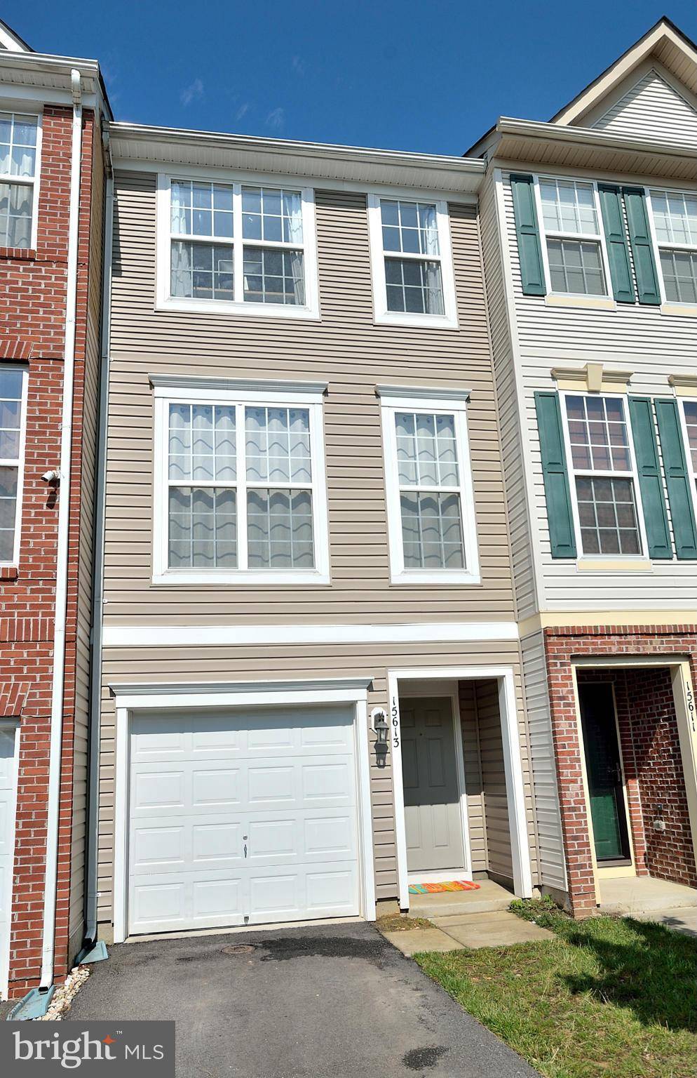 Woodbridge, VA 22191,15613 JOHN DISKIN CIR #208