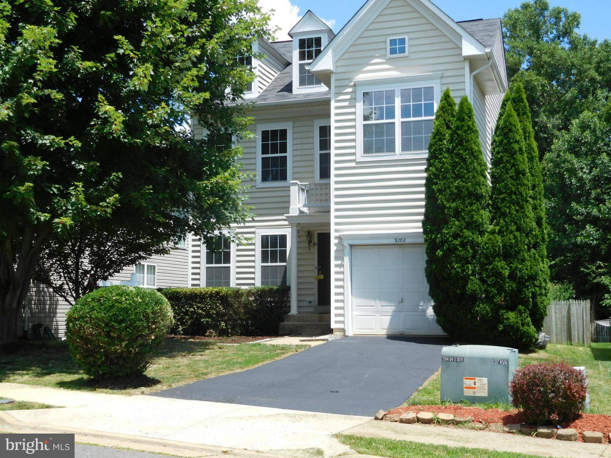 Manassas Park, VA 20111,9202 GREENSHIRE DR