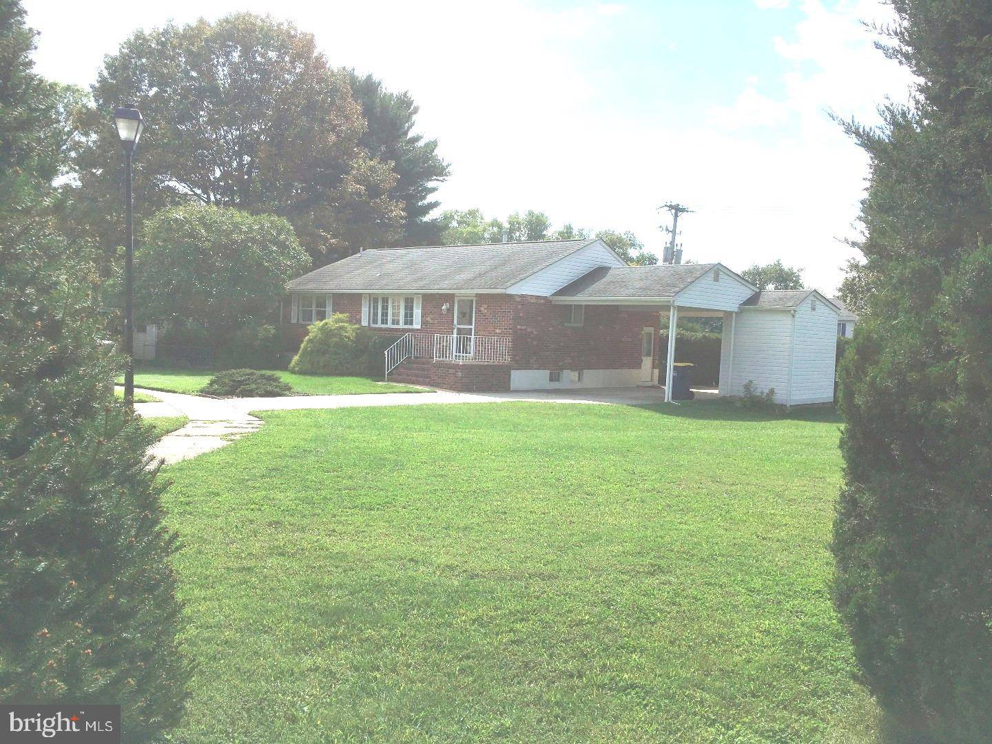 Hockessin, DE 19707,501 PERSHING CT