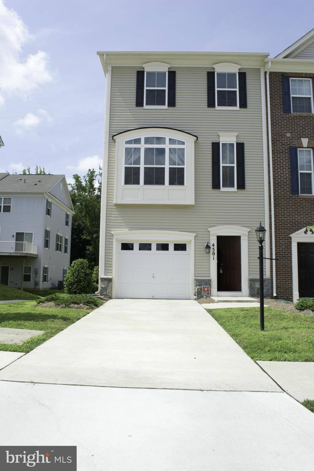 Triangle, VA 22172,4501 POTOMAC HIGHLANDS CIR #126