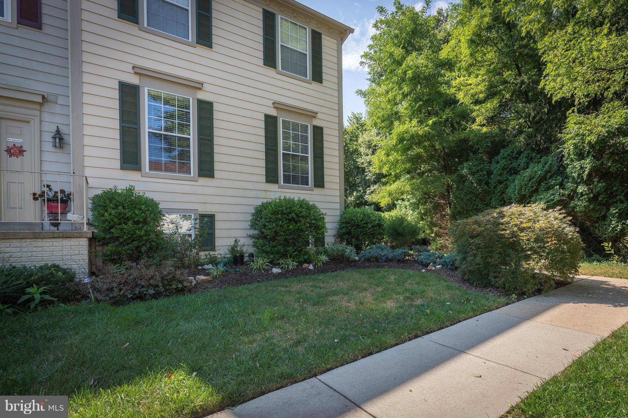 Woodbridge, VA 22193,5195 SALT POND PL