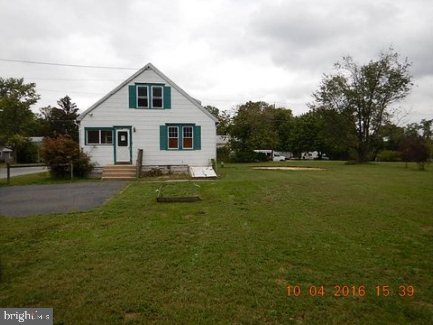 Thorofare, NJ 08086,305 LEONARD LN