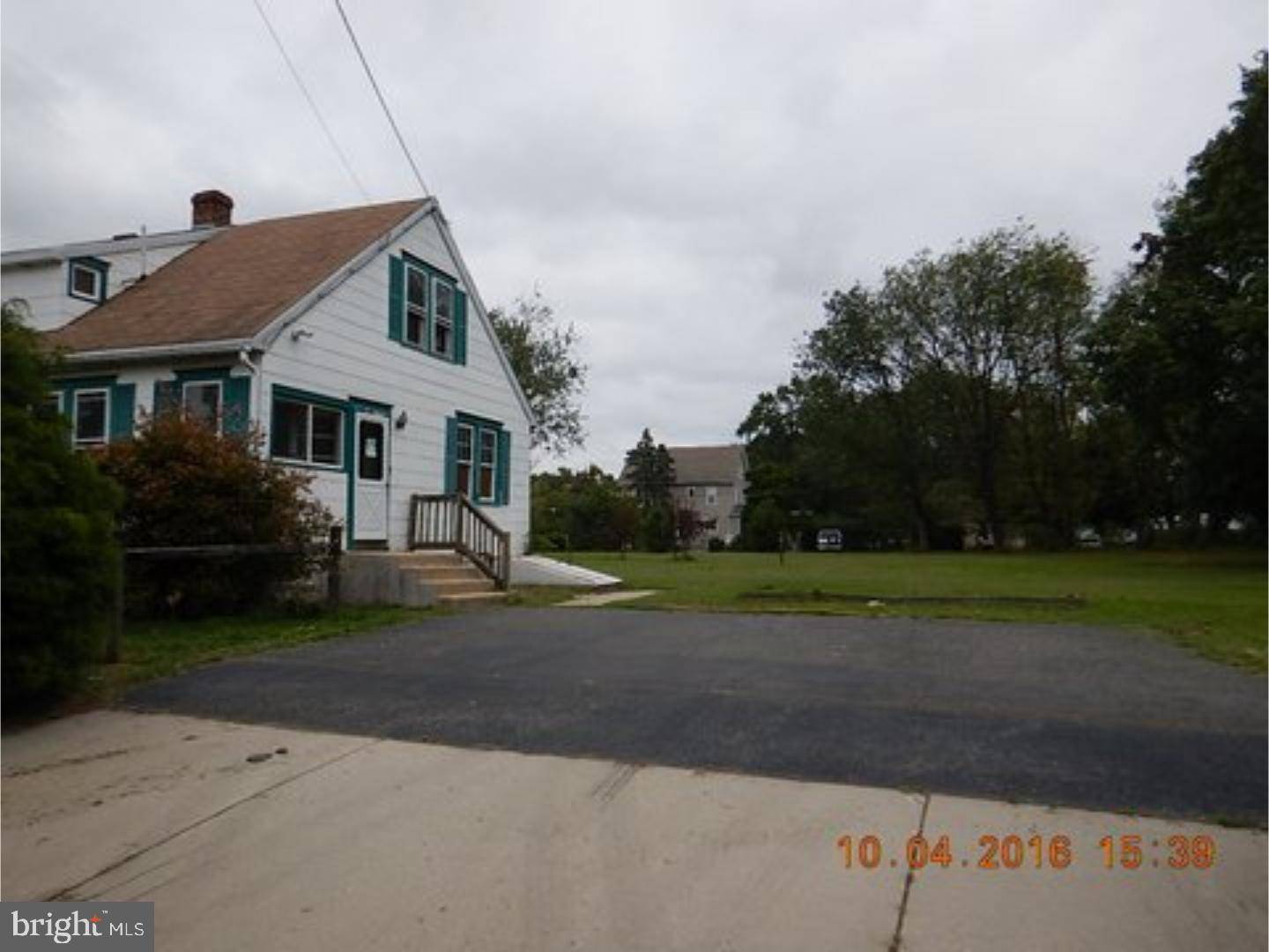 Thorofare, NJ 08086,305 LEONARD LN