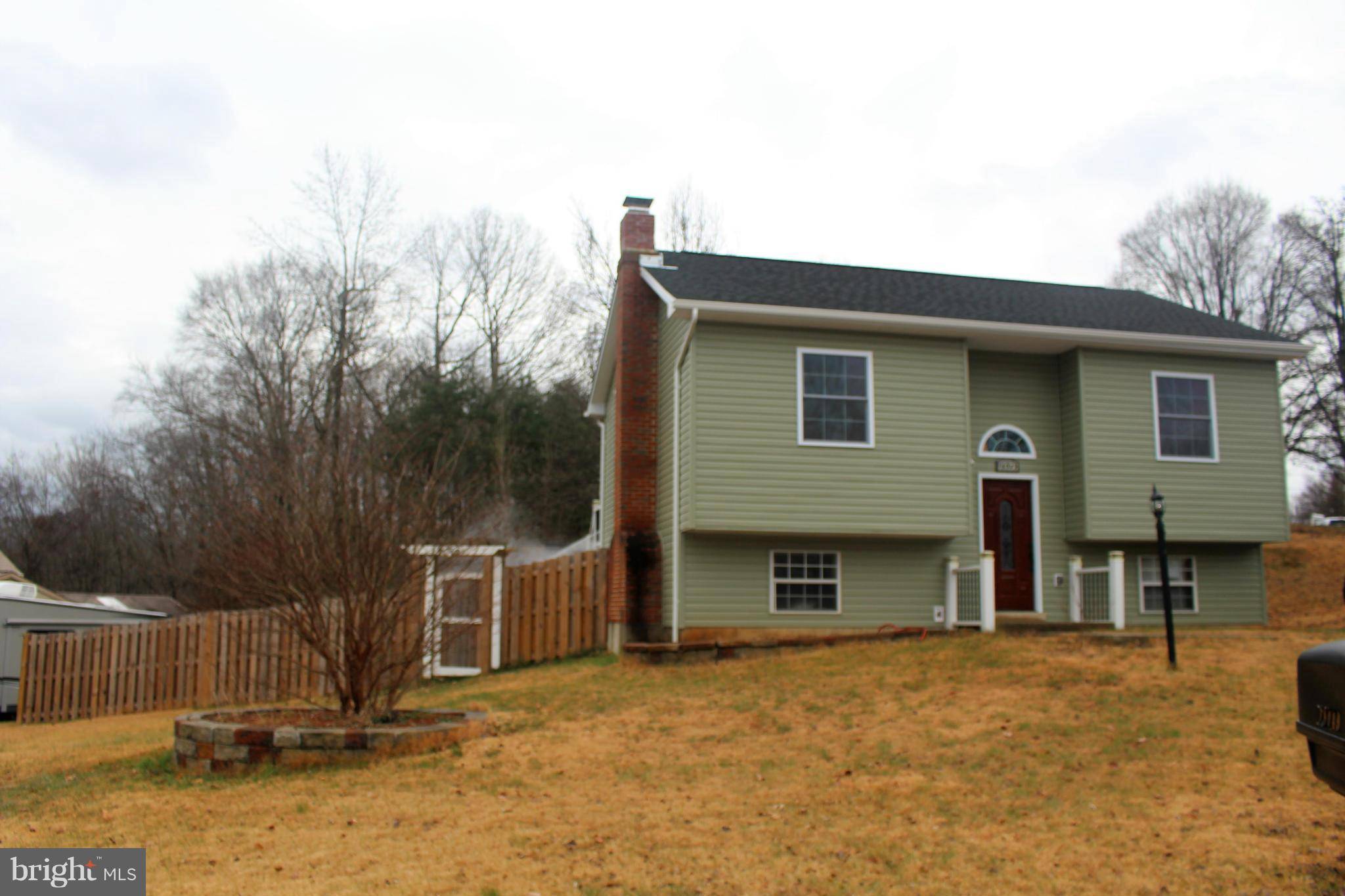 Dumfries, VA 22026,18049 TEBBS LN