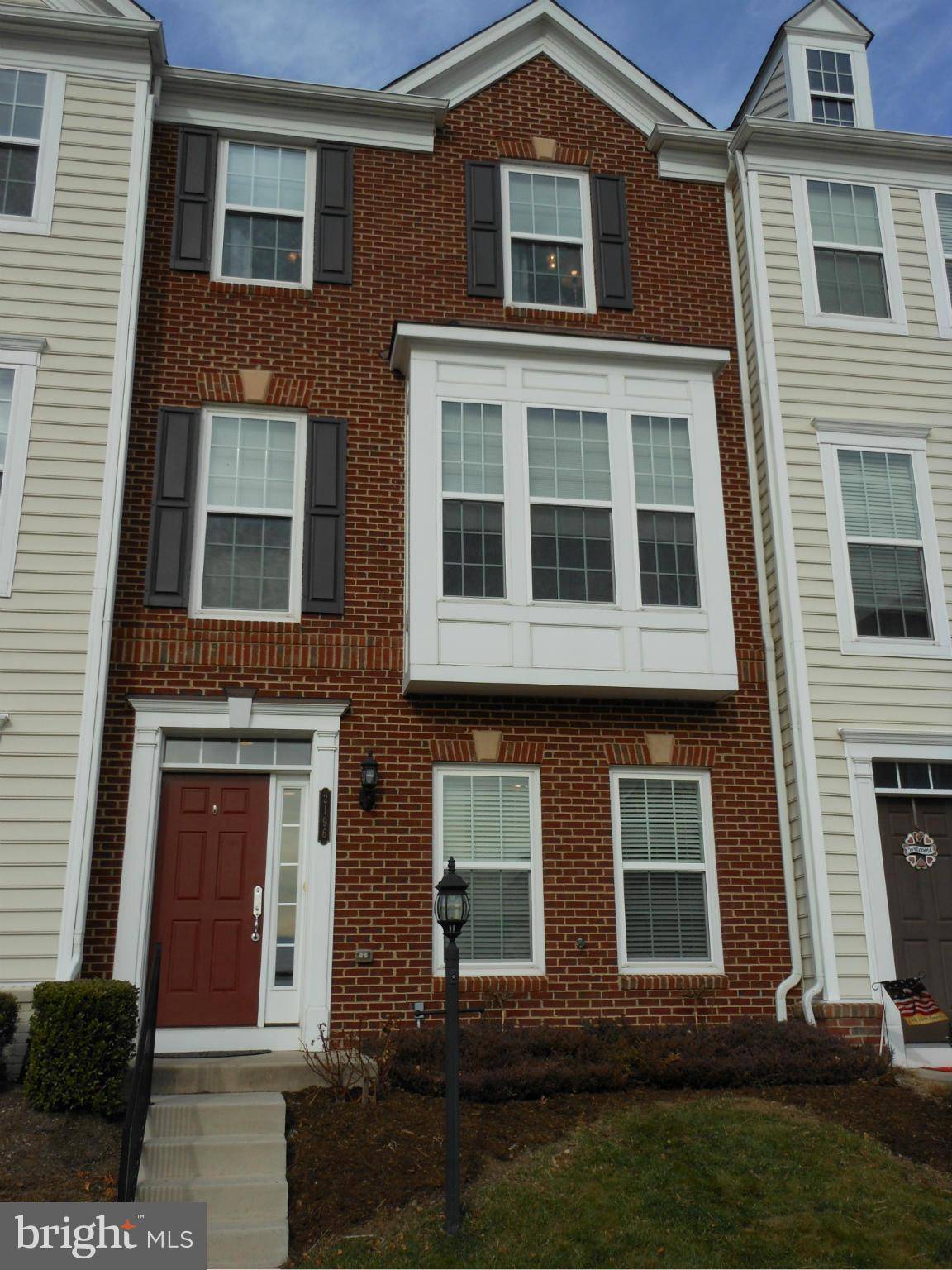 Woodbridge, VA 22191,2196 OBERLIN DR #311A