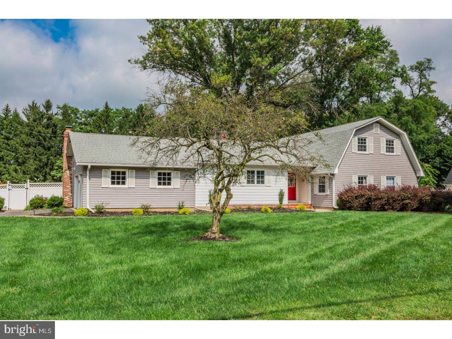 Rocky Hill, NJ 08553,10 MERRITT LN