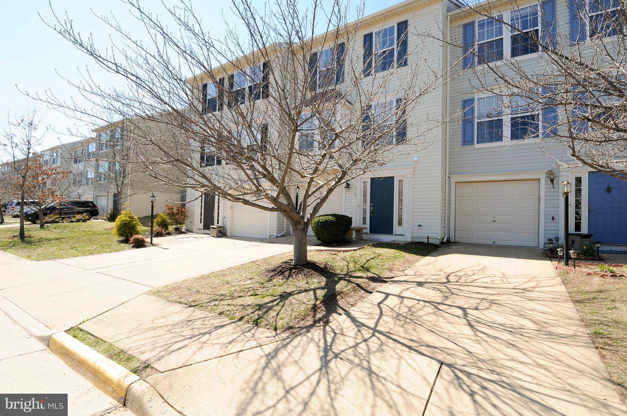 Bristow, VA 20136,9060 FALCON GLEN CT