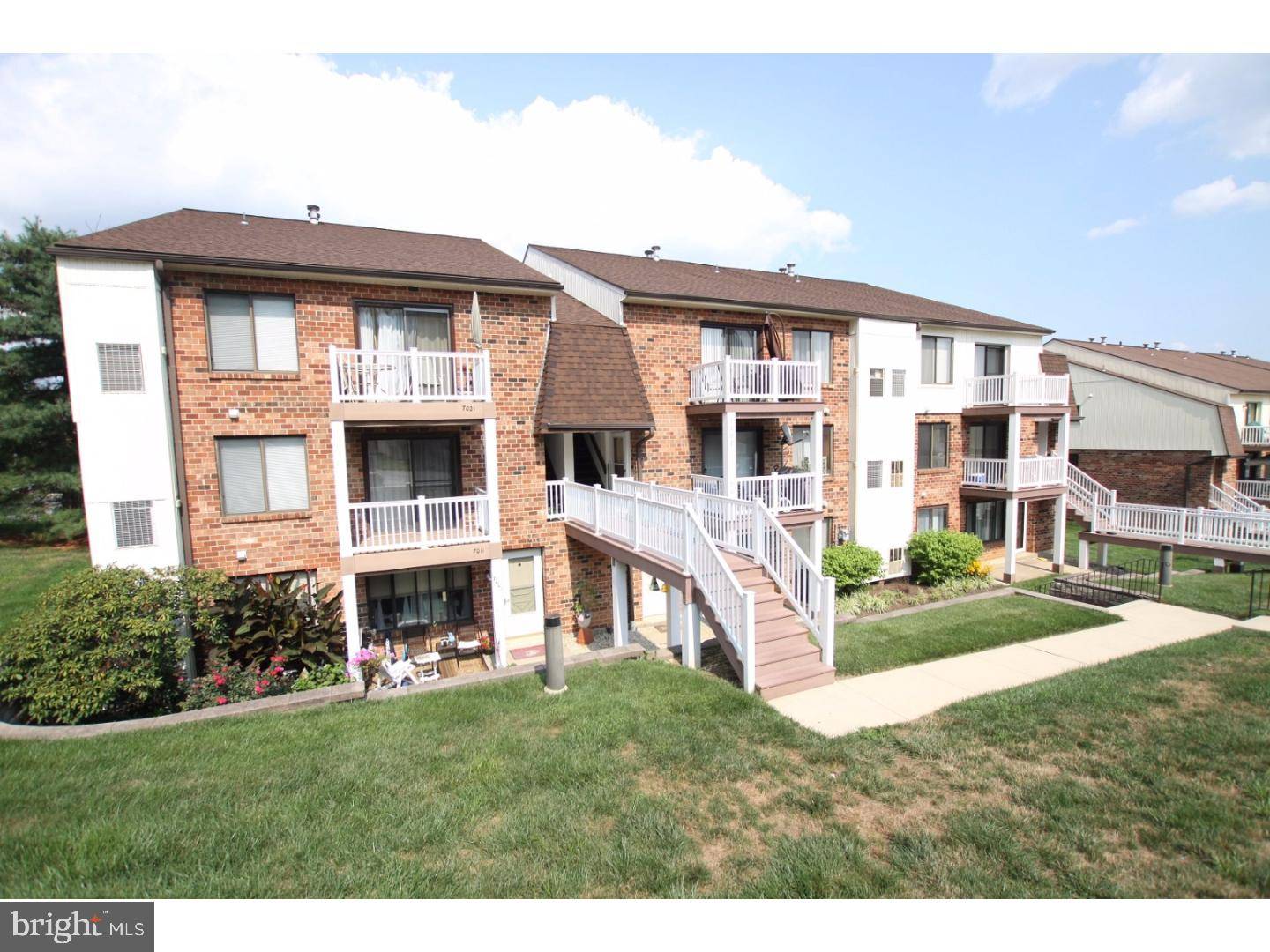 Brookhaven, PA 19015,7002 HILLTOP DR #169