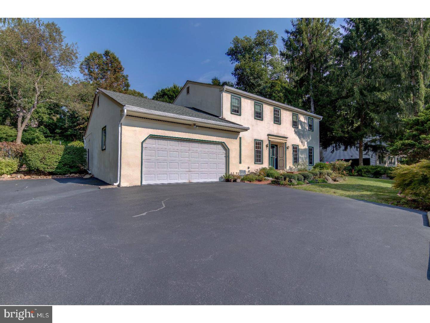 Media, PA 19063,693 MEADOWBROOK LN