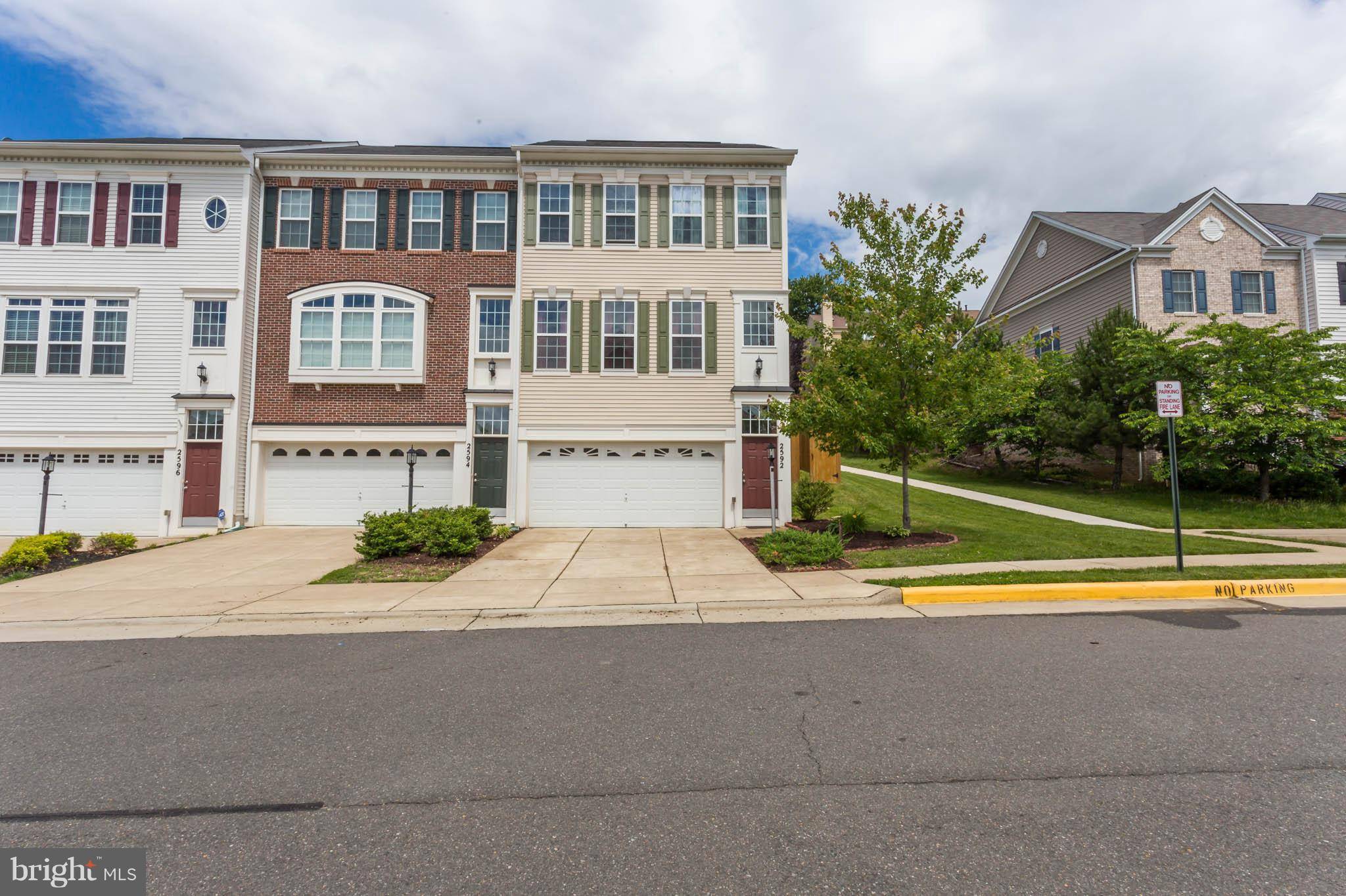 Woodbridge, VA 22191,2592 OAK TREE LN