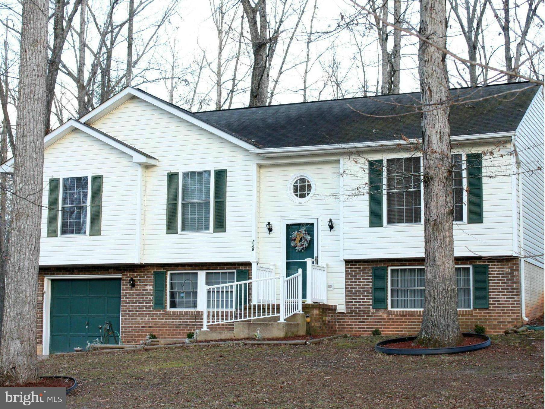 Ruther Glen, VA 22546,228 REMINGTON DR