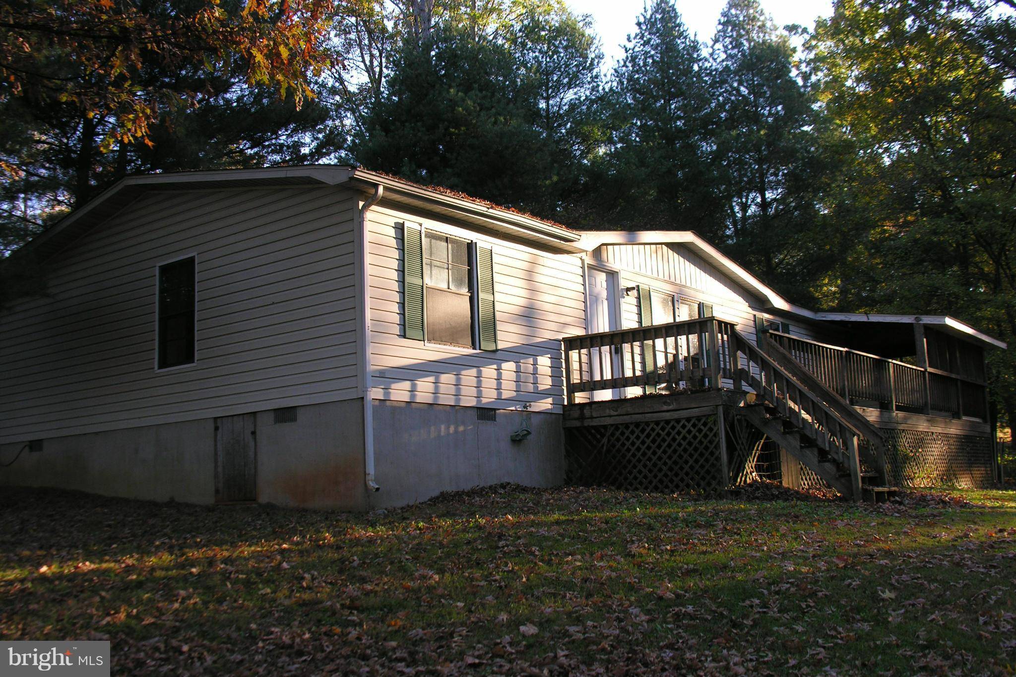 Reva, VA 22735,134 OAK RIDGE LN