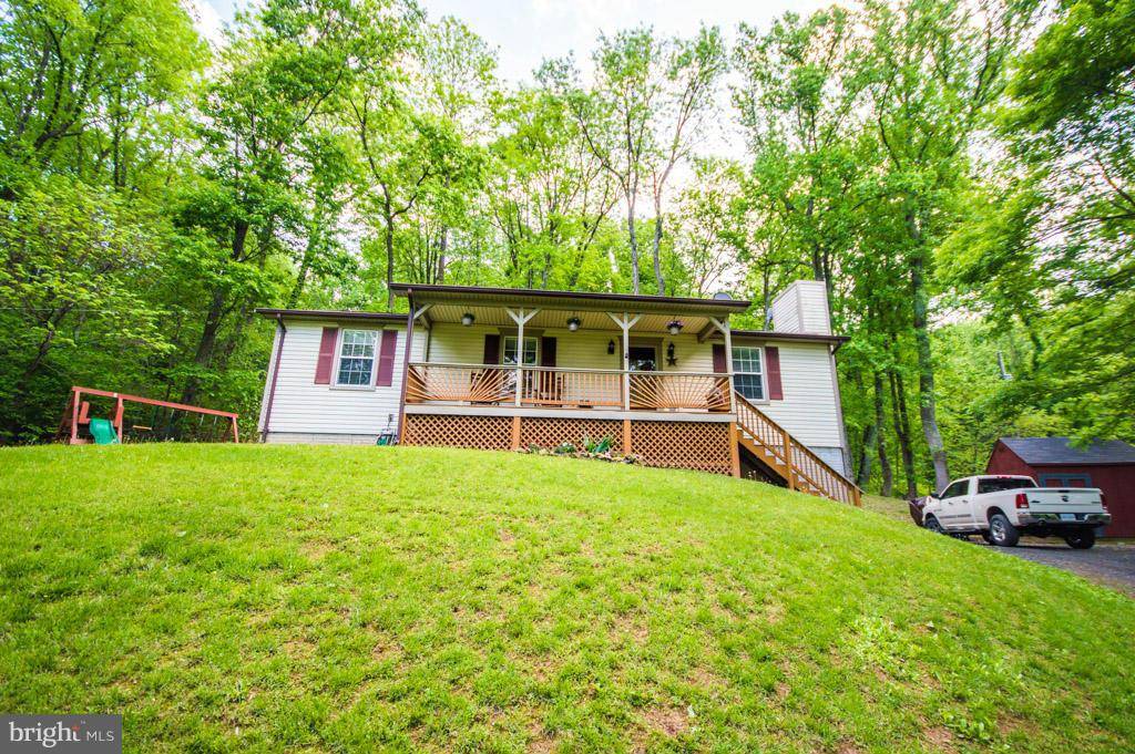 Linden, VA 22642,27 PIPPIN CT