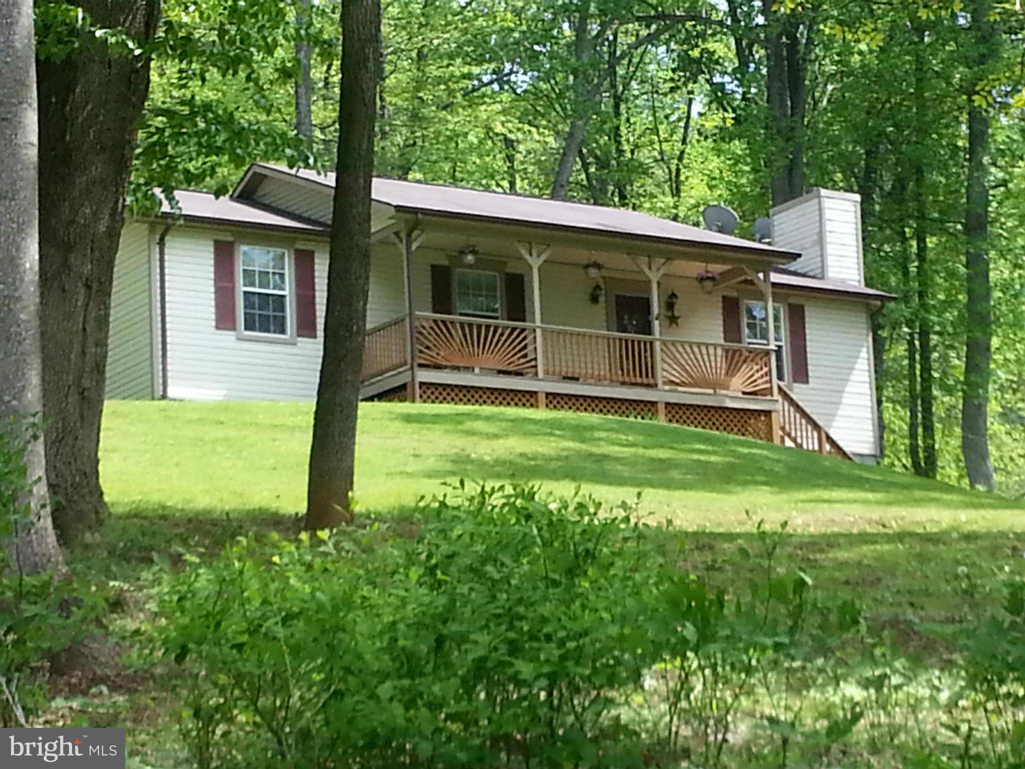 Linden, VA 22642,27 PIPPIN CT