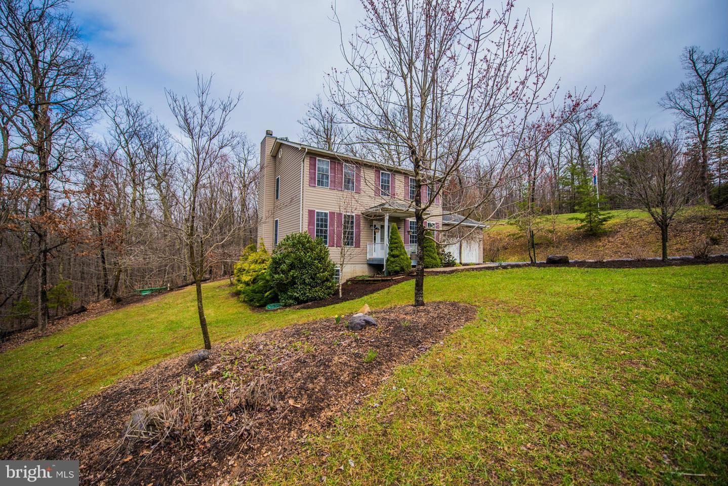 Linden, VA 22642,495 SLOAT MOUNTAIN RD