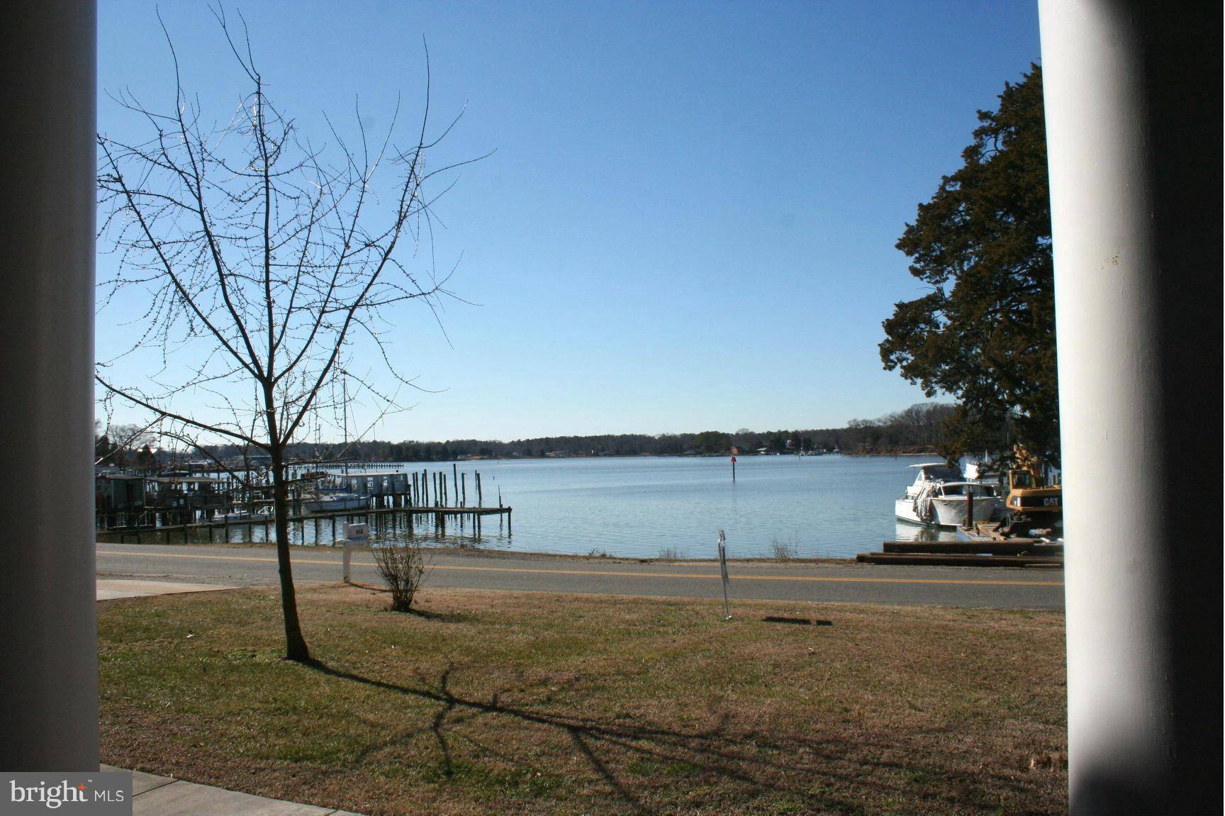 Colonial Beach, VA 22443,918 MONROE BAY AVE