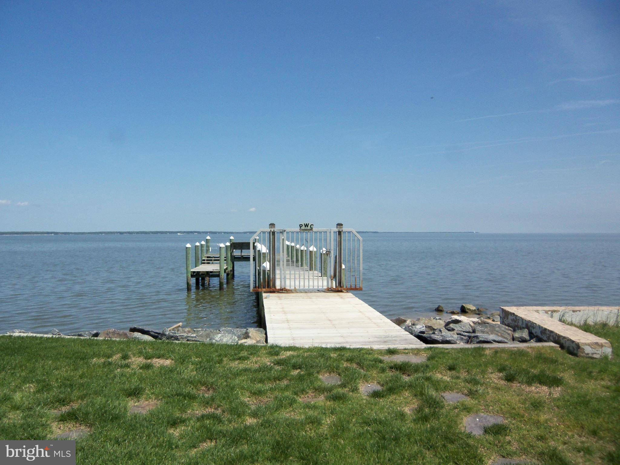 Colonial Beach, VA 22443,17 LINCOLN #203