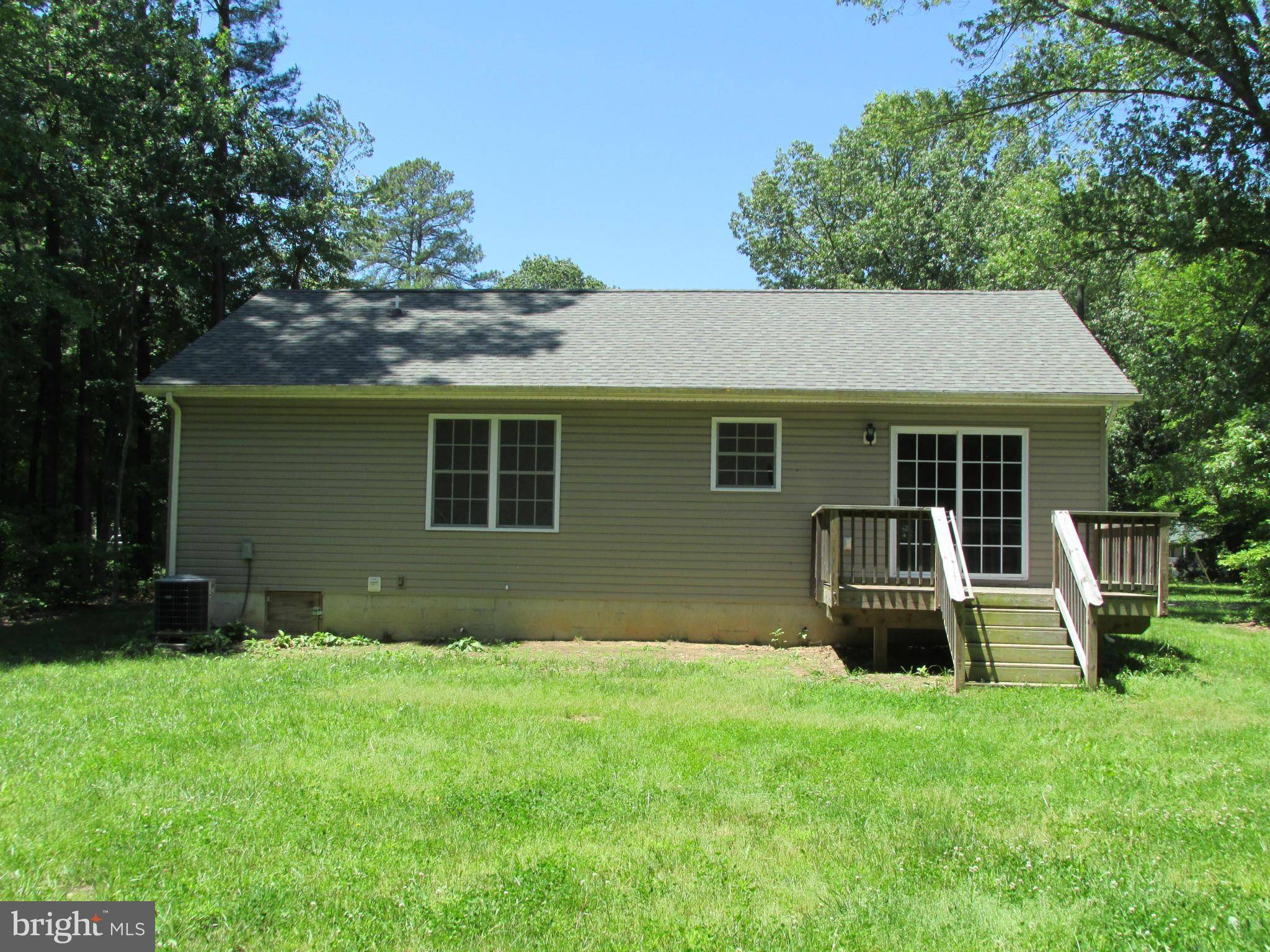 Colonial Beach, VA 22443,262 ROLANDO DR