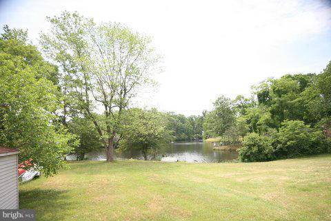 Colonial Beach, VA 22443,428 MATTOX AVE