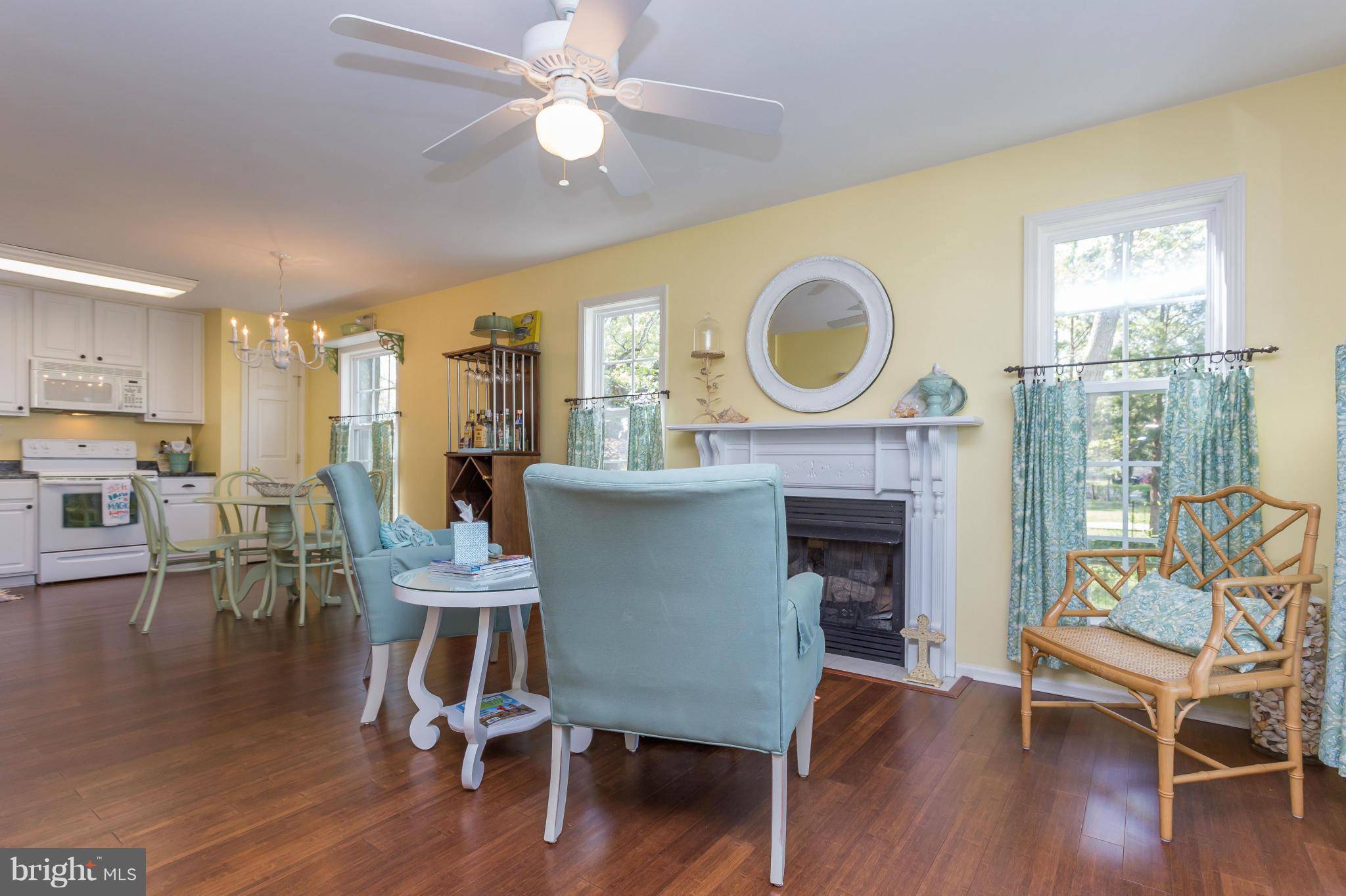 Colonial Beach, VA 22443,28 LOSSING AVE