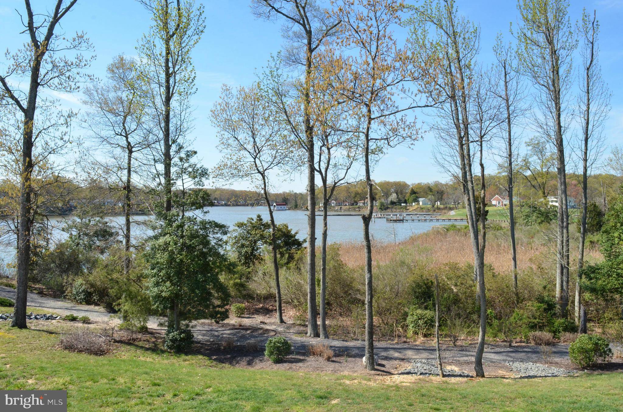 Colonial Beach, VA 22443,200 MONROE POINT DR