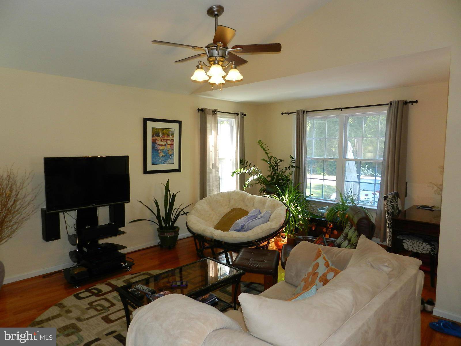 Colonial Beach, VA 22443,16 10TH ST