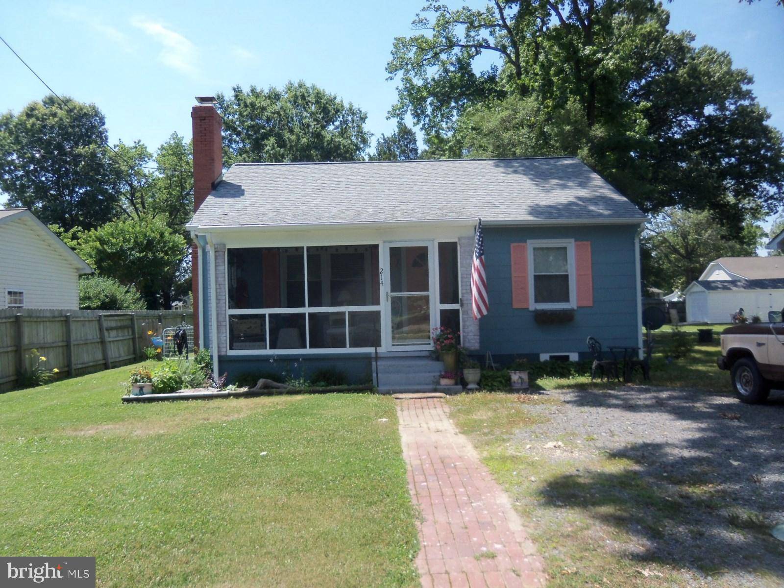 Colonial Beach, VA 22443,214 GIVEN ST