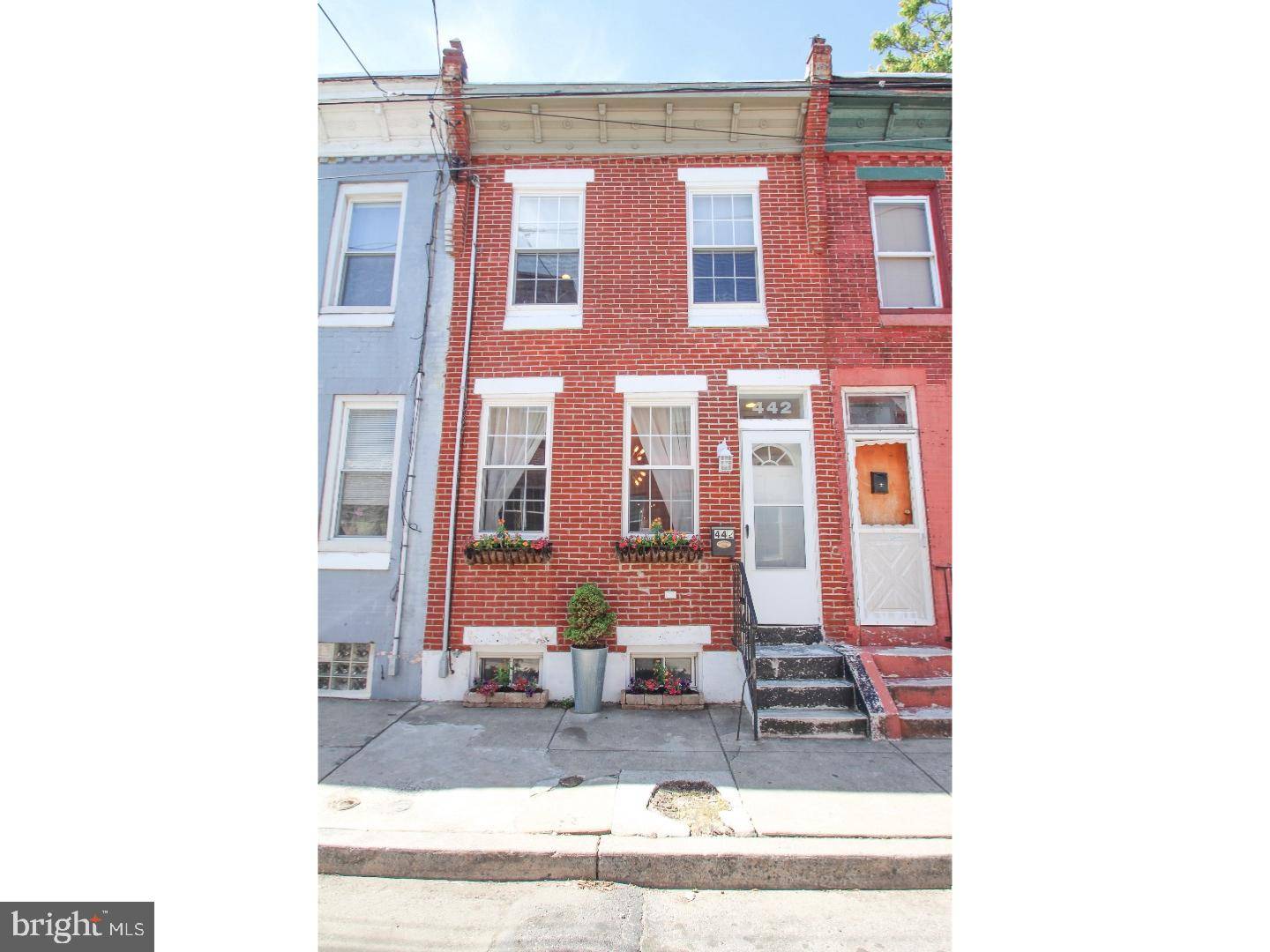 Philadelphia, PA 19148,442 EMILY ST