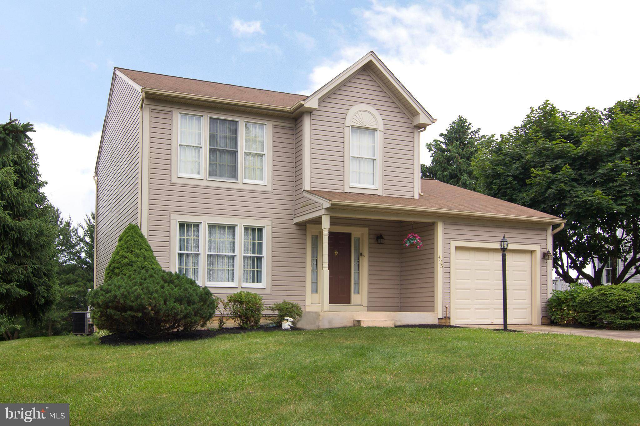 Westminster, MD 21158,425 SAWGRASS CT