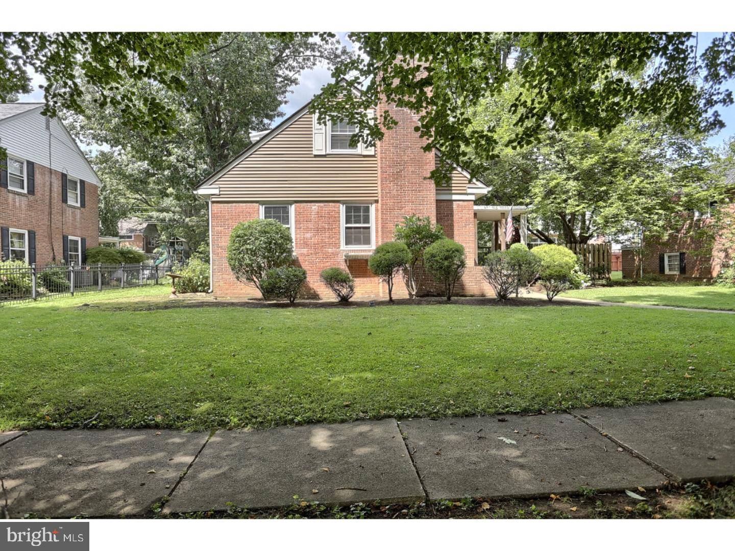 Wyomissing, PA 19610,1423 DAUPHIN AVE