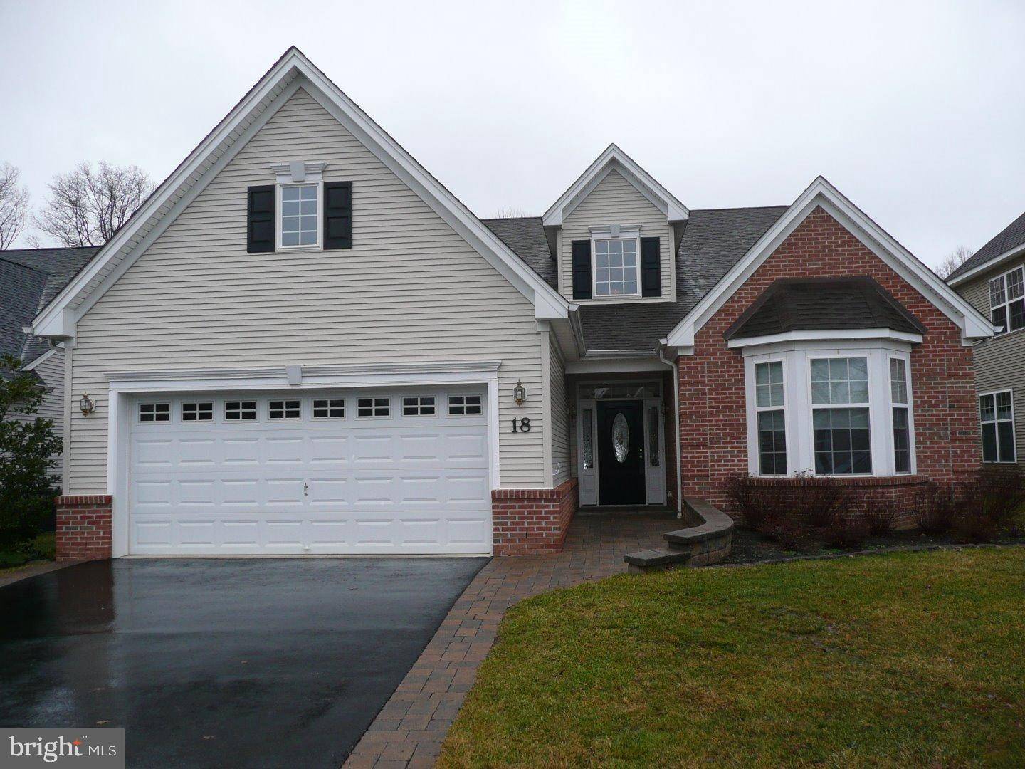 Hamilton, NJ 08691,18 AMALFI CT