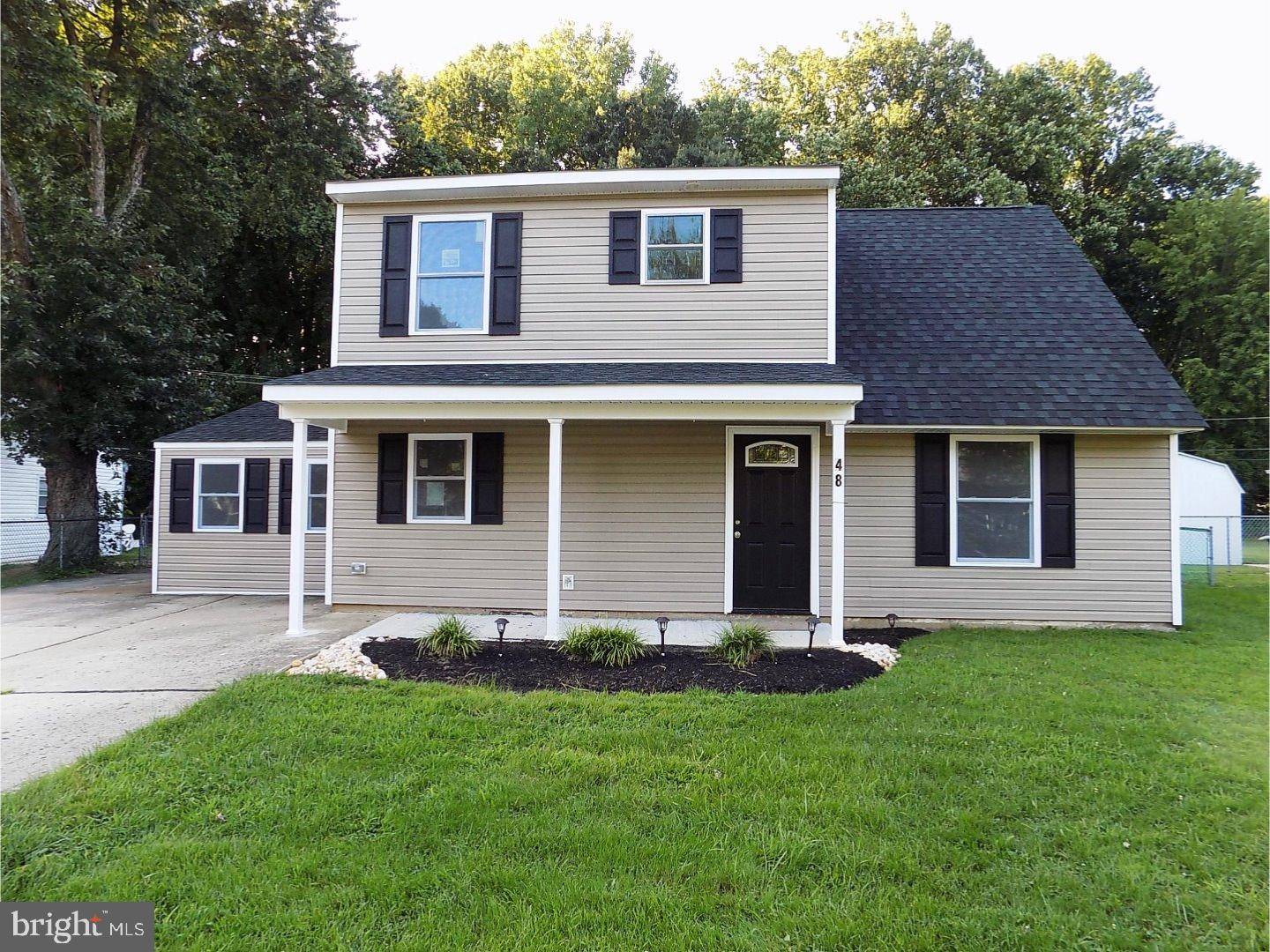 Levittown, PA 19055,48 ROUNDWOOD LN