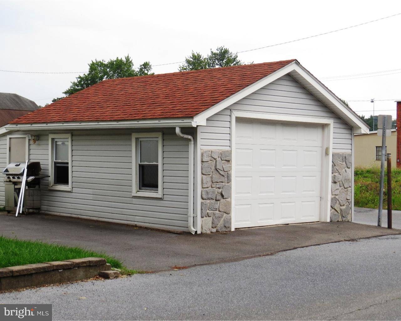 Pine Grove, PA 17963,10 LAUREL ST