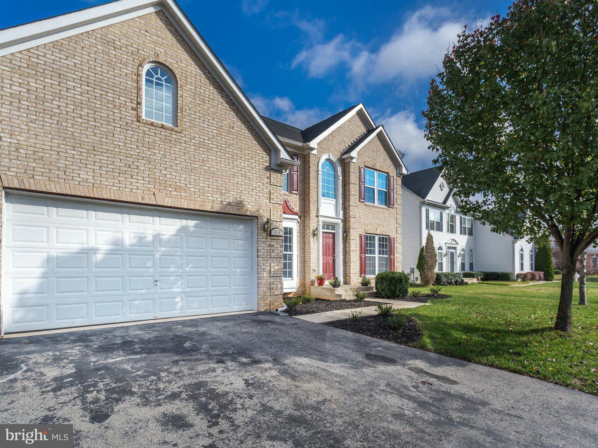 Waldorf, MD 20603,9648 BERGAMONT CT