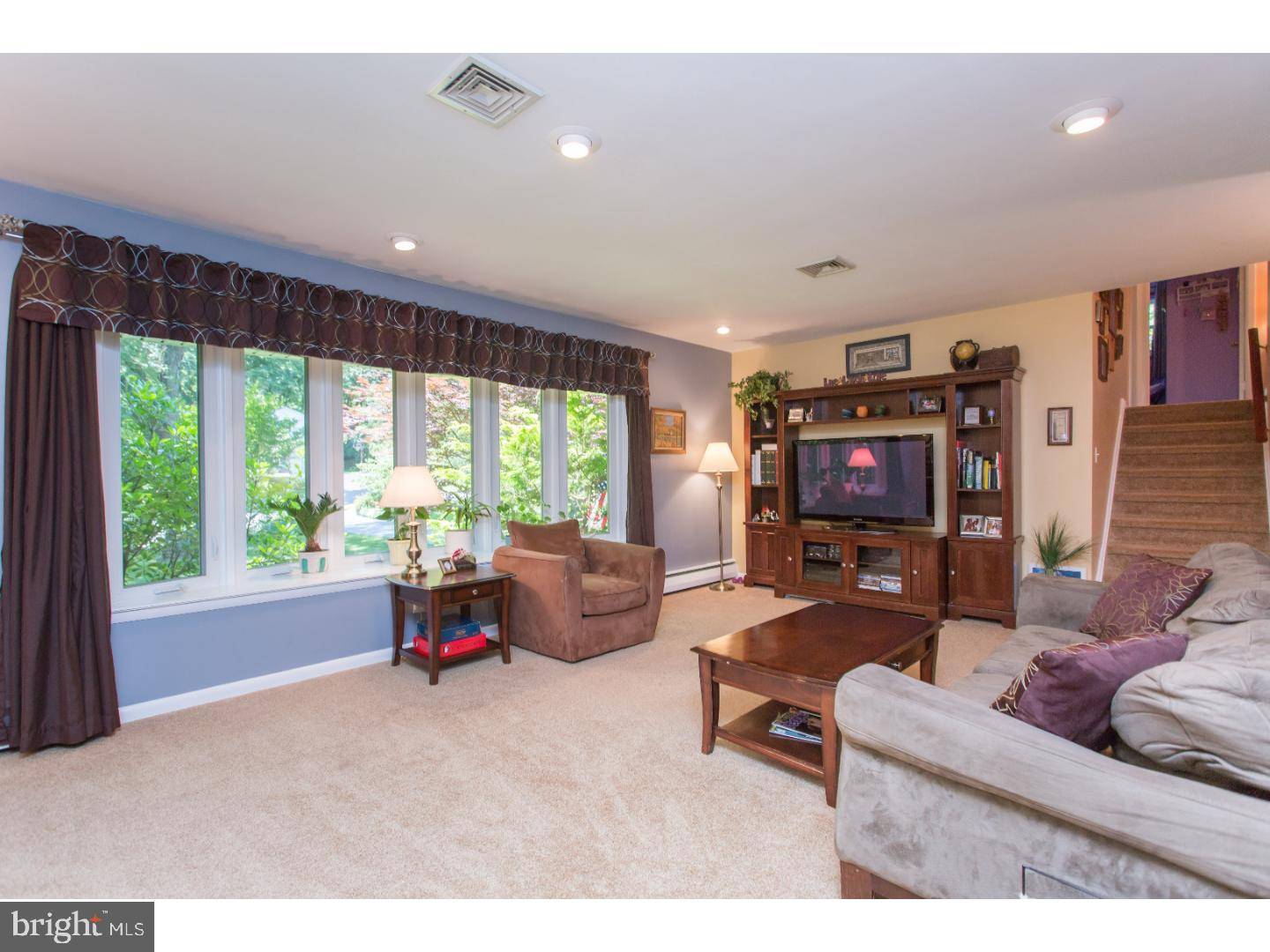 Newtown Square, PA 19073,211 ARONIMINK DR