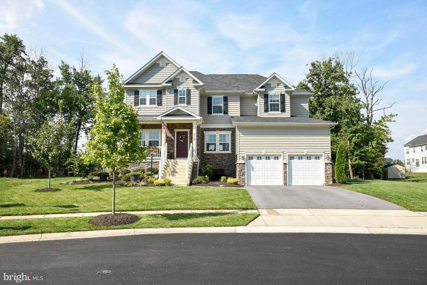 Waldorf, MD 20603,9758 AMBERG CT