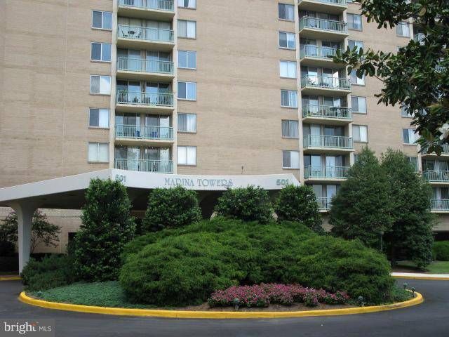 Alexandria, VA 22314,501 SLATERS LN #622