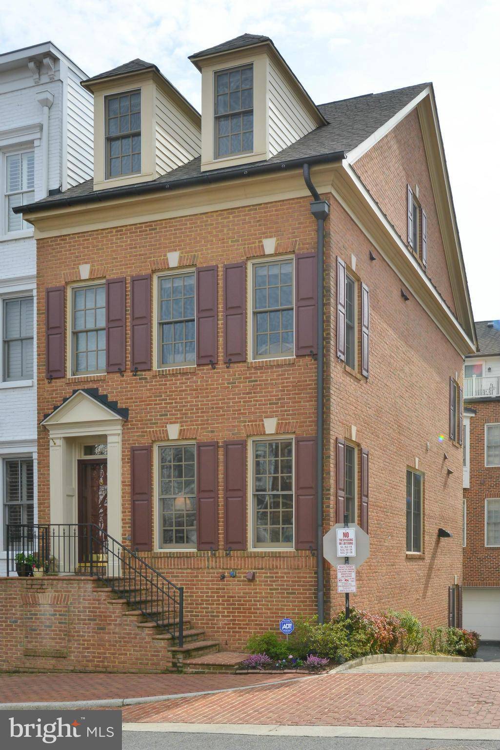 Alexandria, VA 22314,408 ORONOCO ST