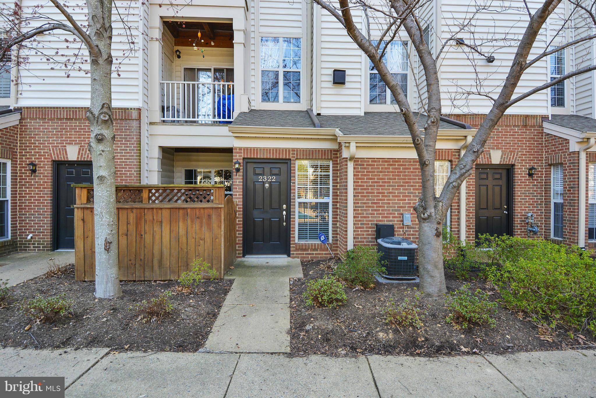 Alexandria, VA 22311,2322 HENSHAW PL #4