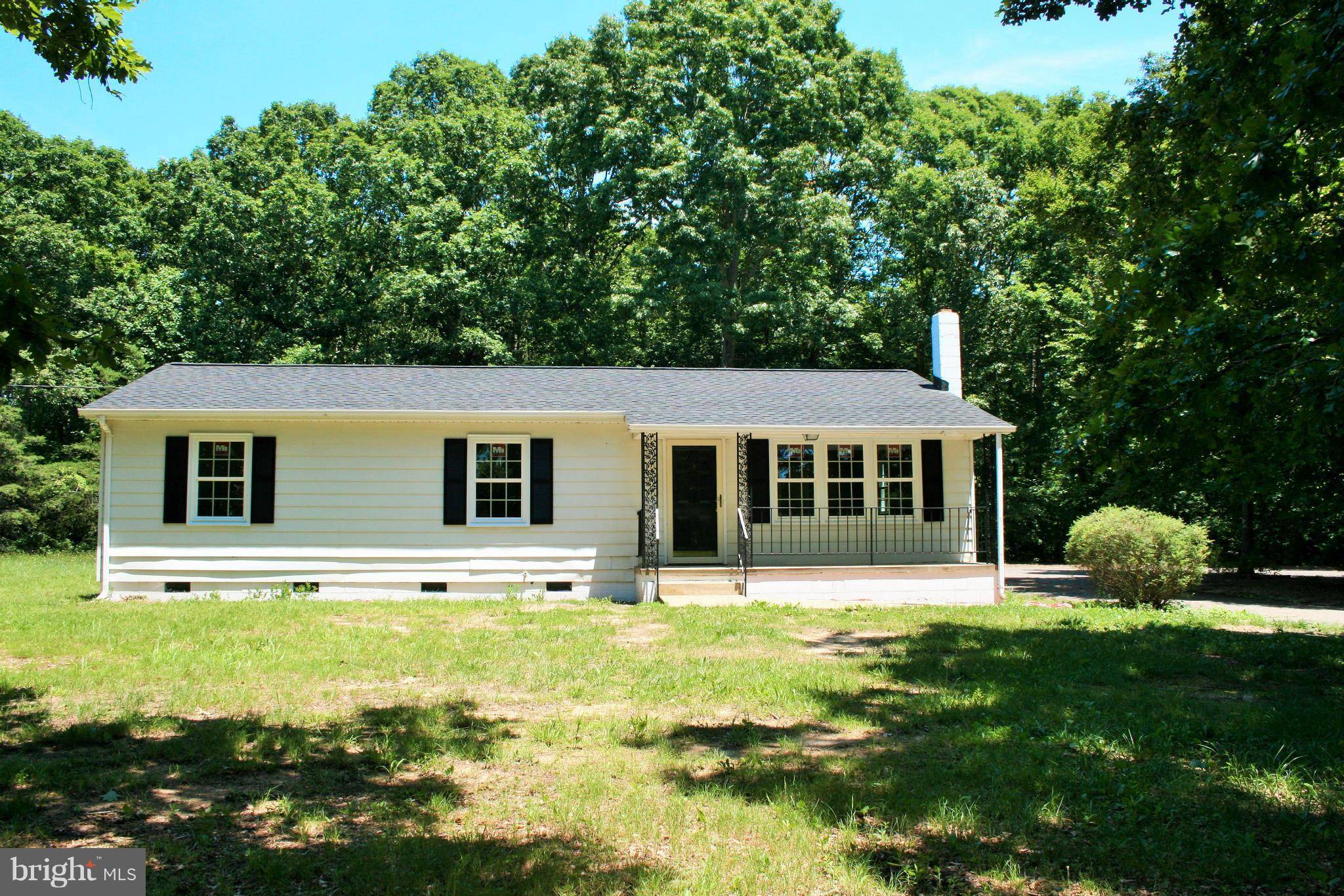 Louisa, VA 23093,5930 EAST OLD MOUNTAIN RD