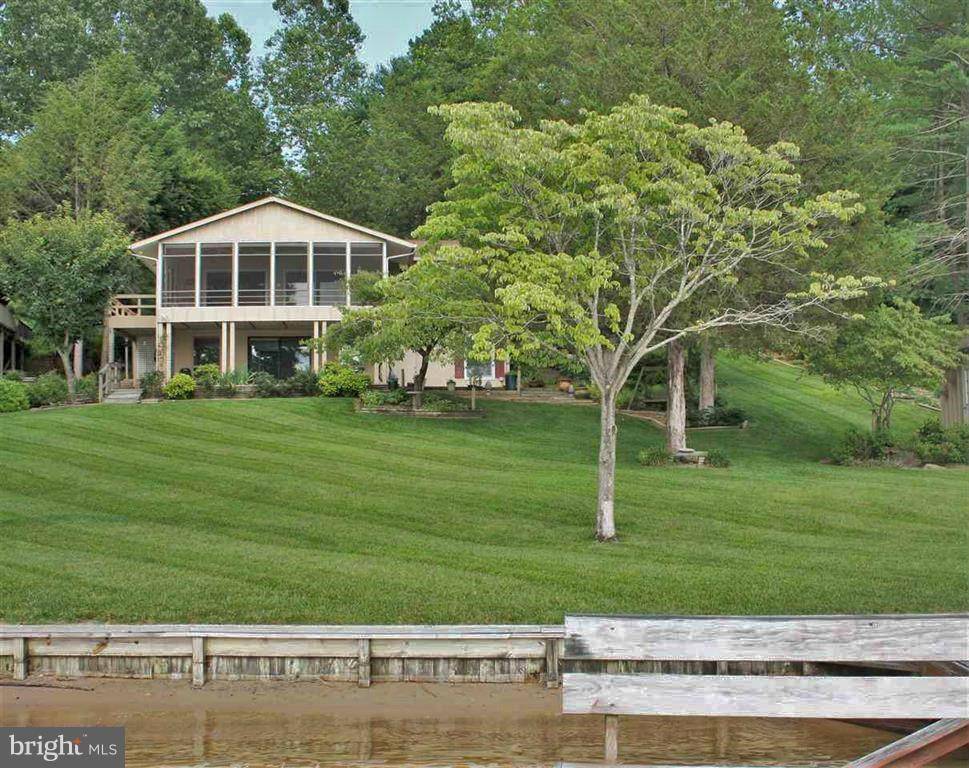 Louisa, VA 23093,217 LAKEVIEW CIR