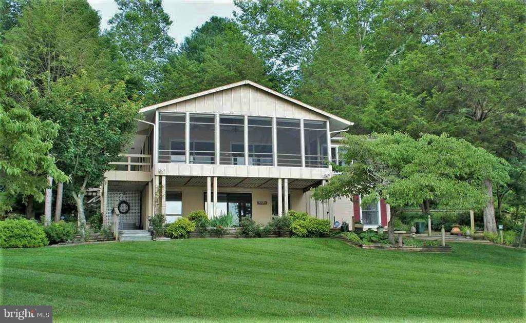 Louisa, VA 23093,217 LAKEVIEW CIR