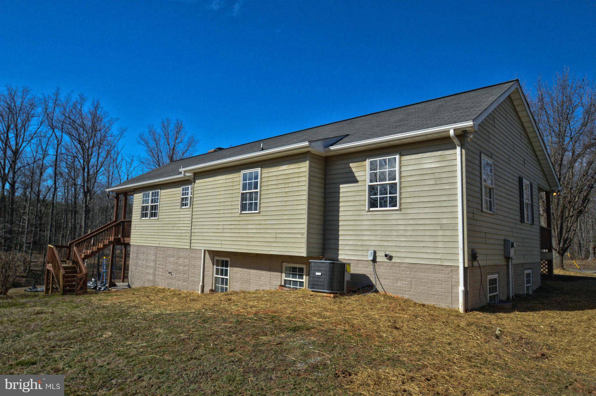 Louisa, VA 23093,63 DESPER RD