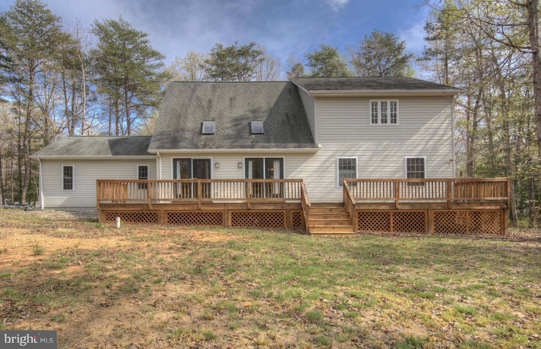 Mineral, VA 23117,86 PINE CONE CT