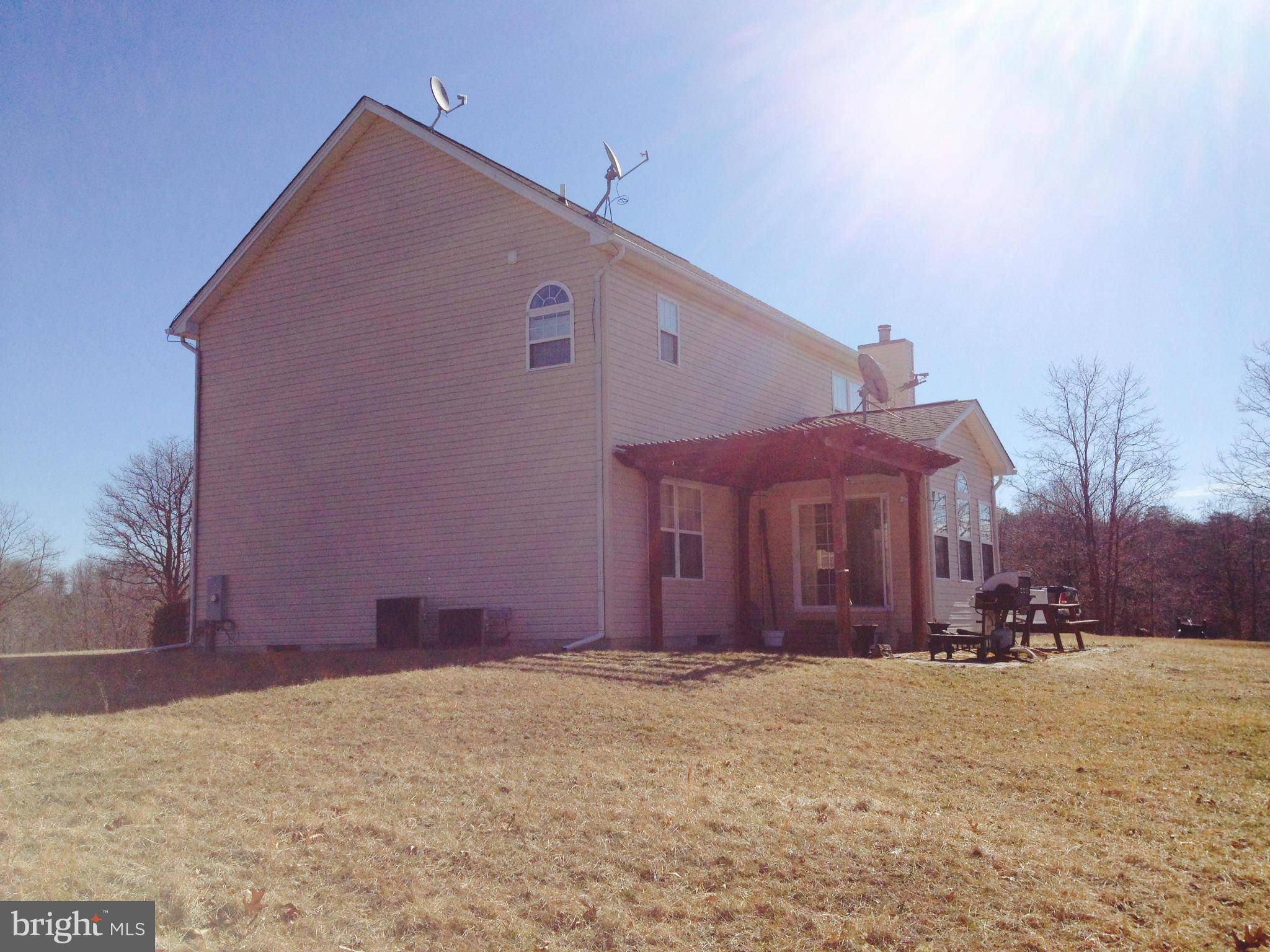 Hedgesville, WV 25427,631 TIGERS EYE DR