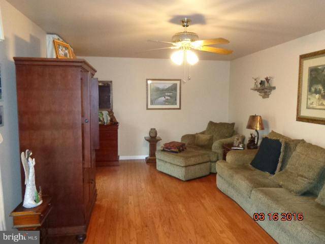 Falling Waters, WV 25419,56 REGAL DR