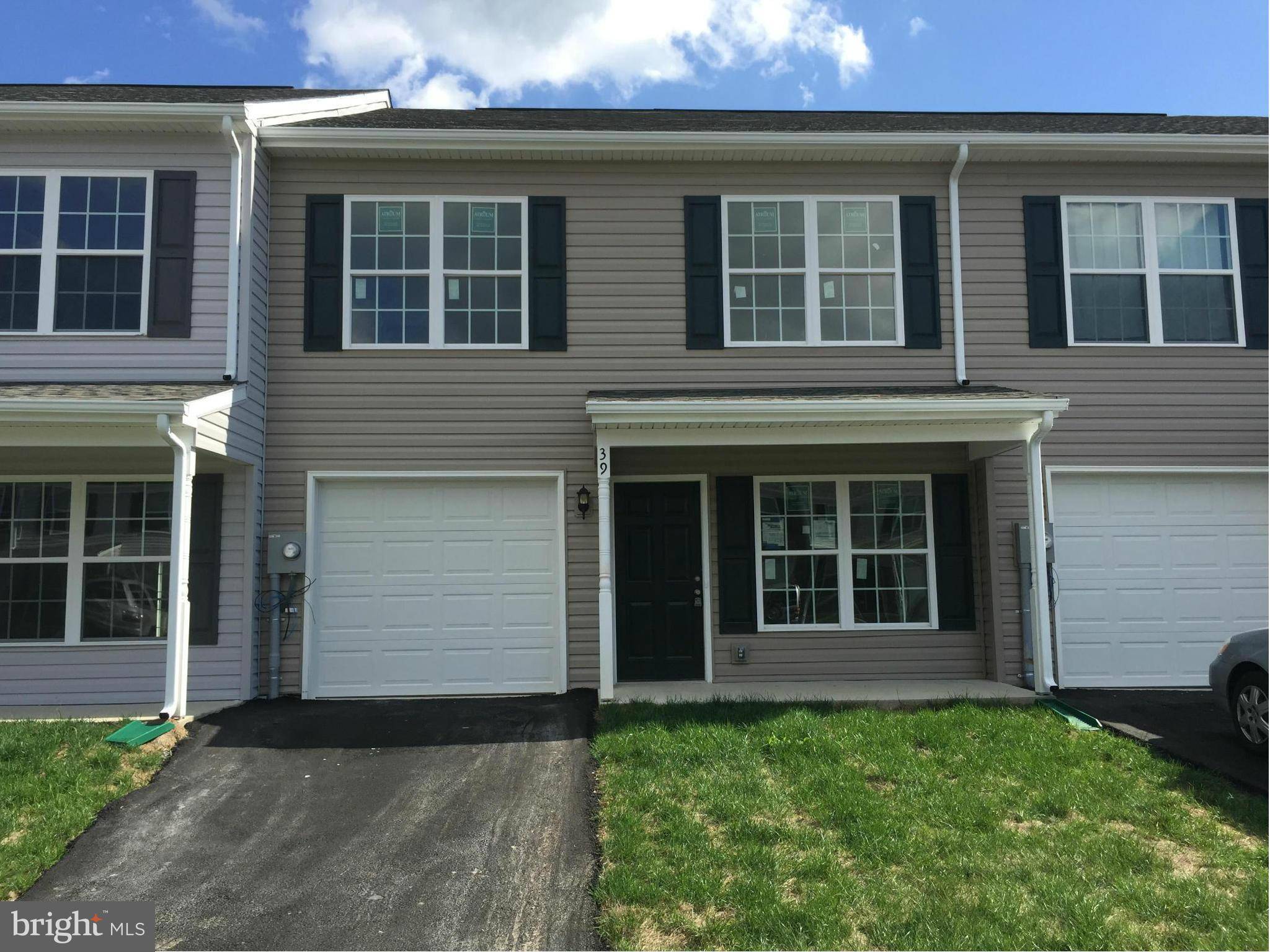 Inwood, WV 25428,39 MONTAGUE WAY