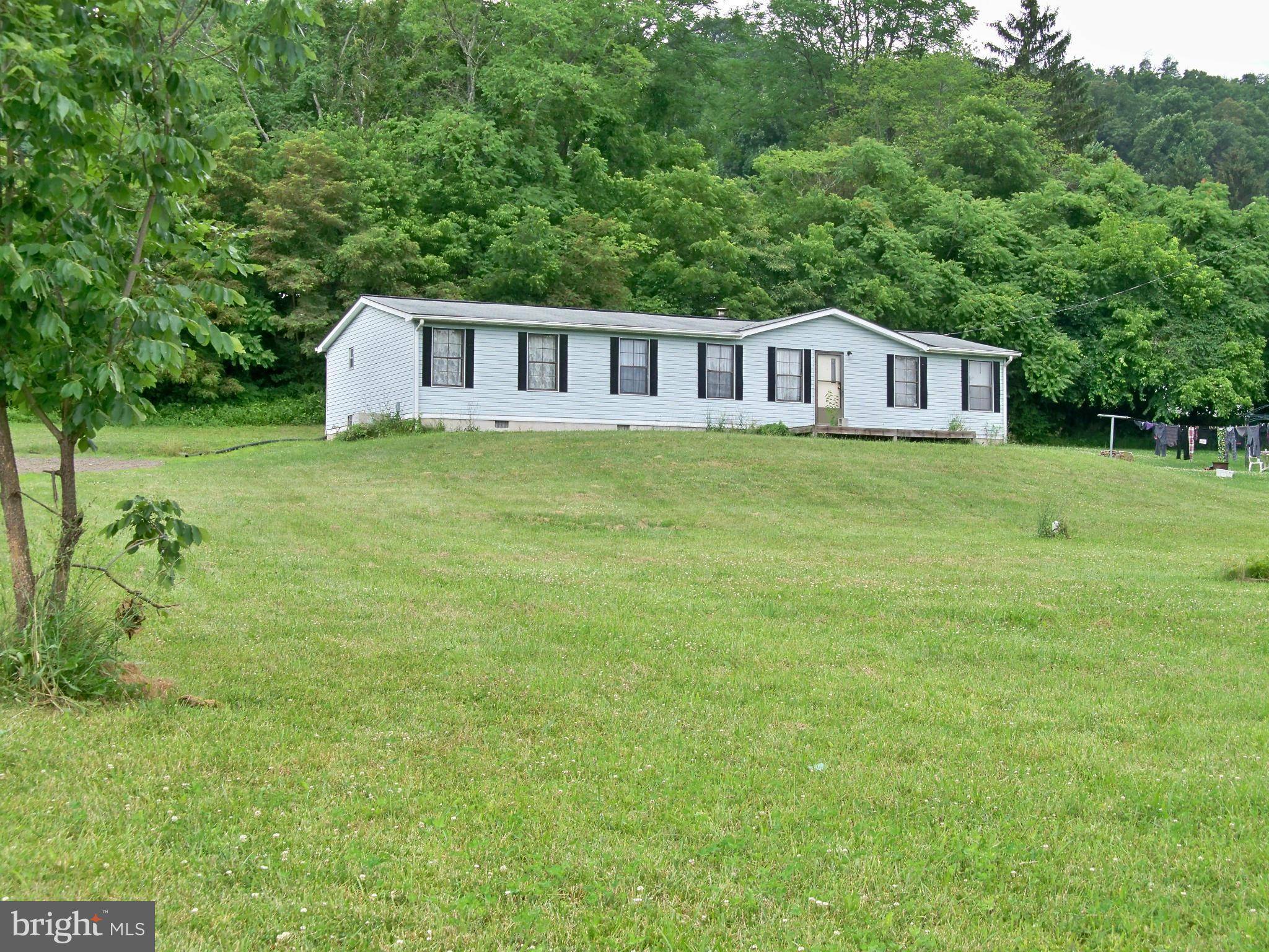 Hedgesville, WV 25427,37 RINER LN