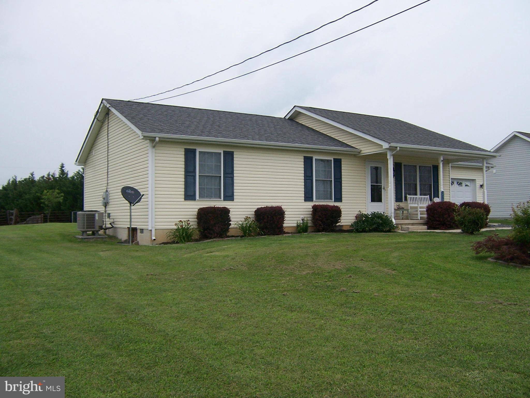 Bunker Hill, WV 25413,238 LARRY WAY