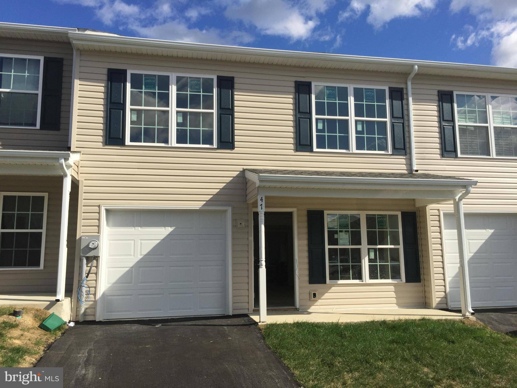 Inwood, WV 25428,47 MONTAGUE WAY